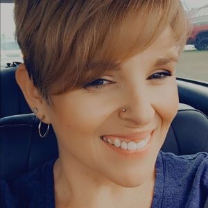 Meet your Posher, Marie